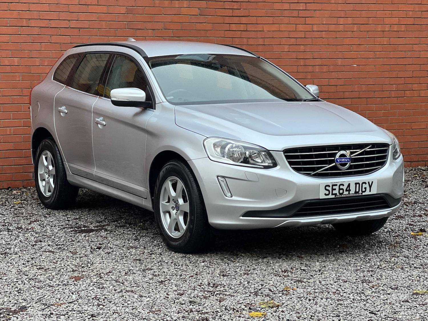 Used Volvo XC60 2015 for sale - 76752540: Photo 1