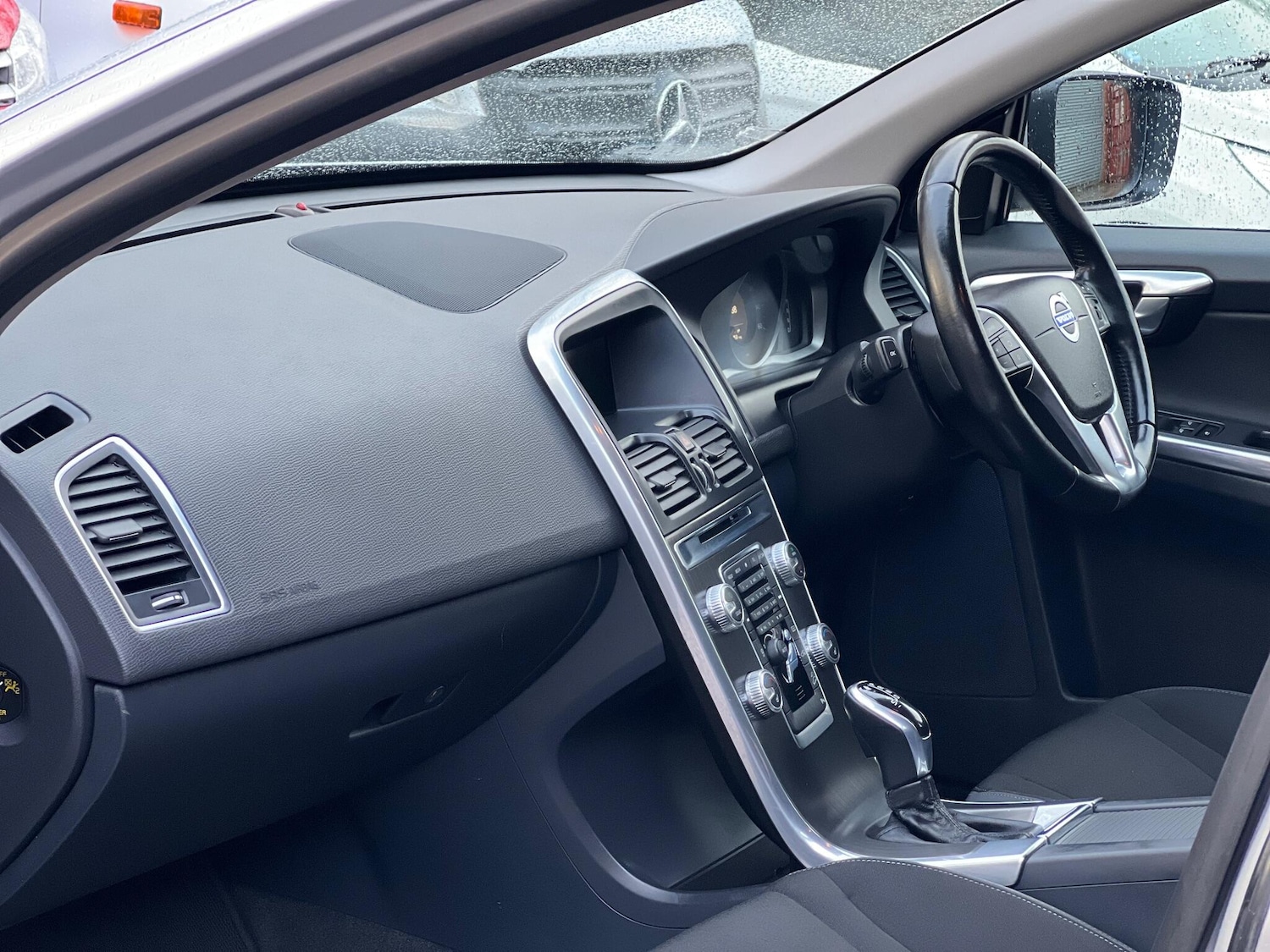 Used Volvo XC60 2015 for sale - 76752540: Photo 22