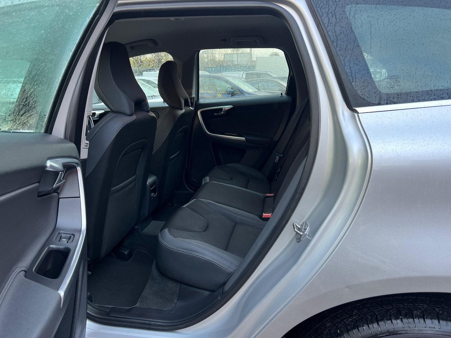 Used Volvo XC60 2015 for sale - 76752540: Photo 26