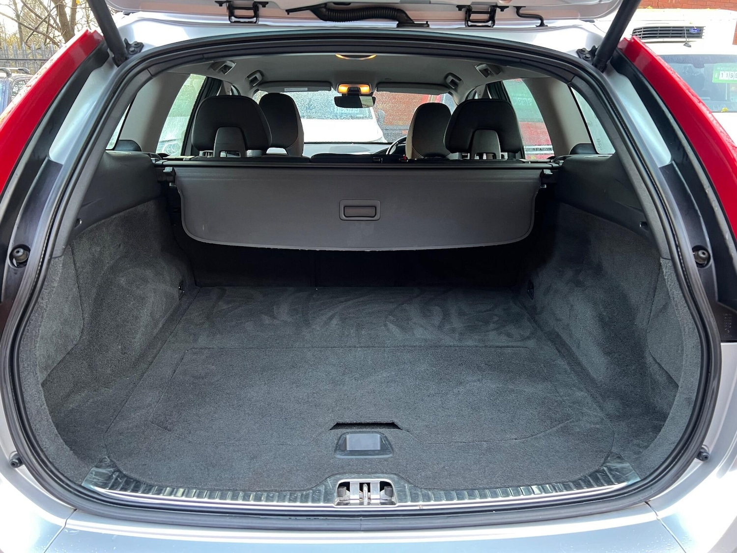 Used Volvo XC60 2015 for sale - 76752540: Photo 36