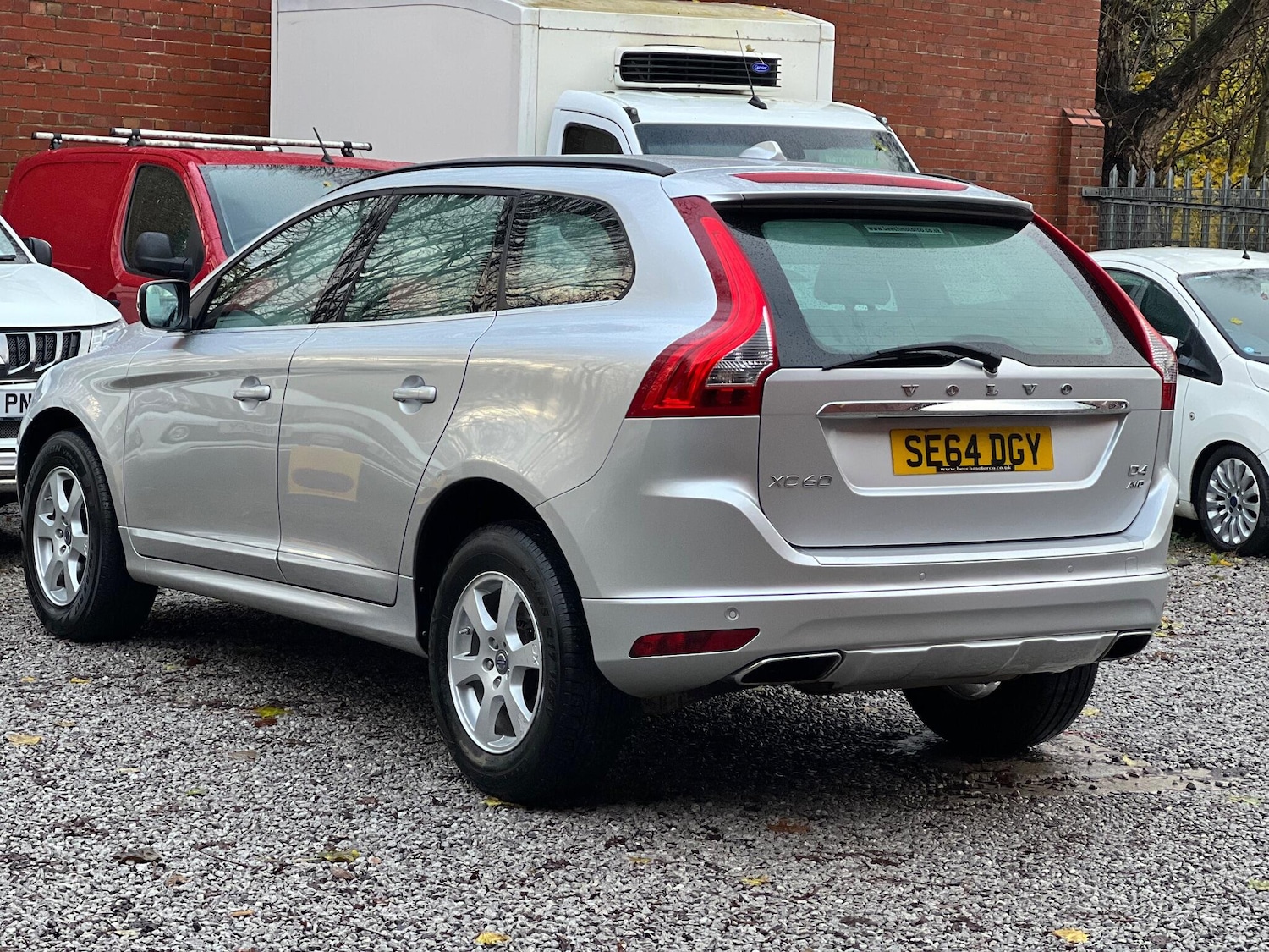 Used Volvo XC60 2015 for sale - 76752540: Photo 4