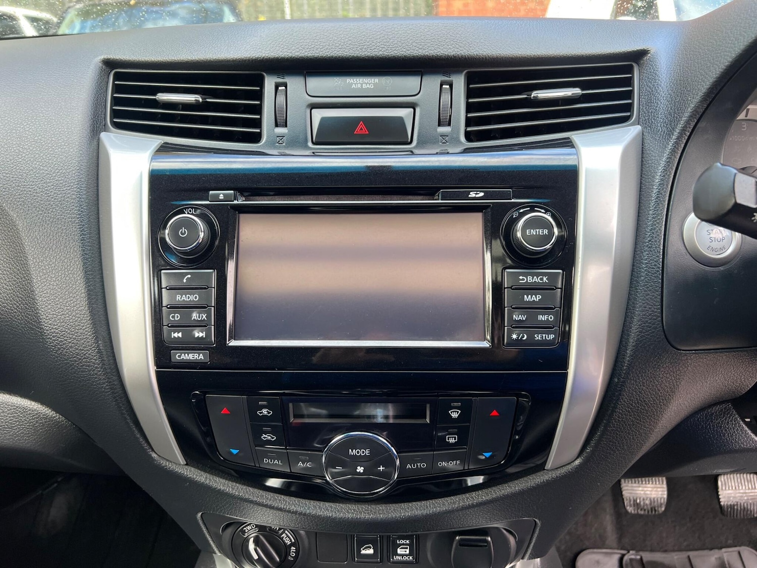 Used Nissan Navara 2017 for sale - 76377308: Photo 30