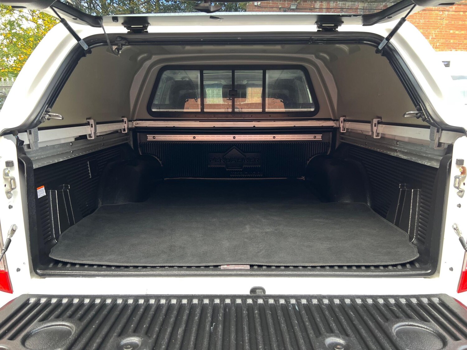 Used Nissan Navara 2017 for sale - 76377308: Photo 37