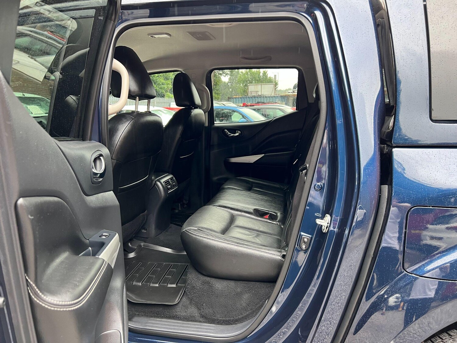 Vehicle 33