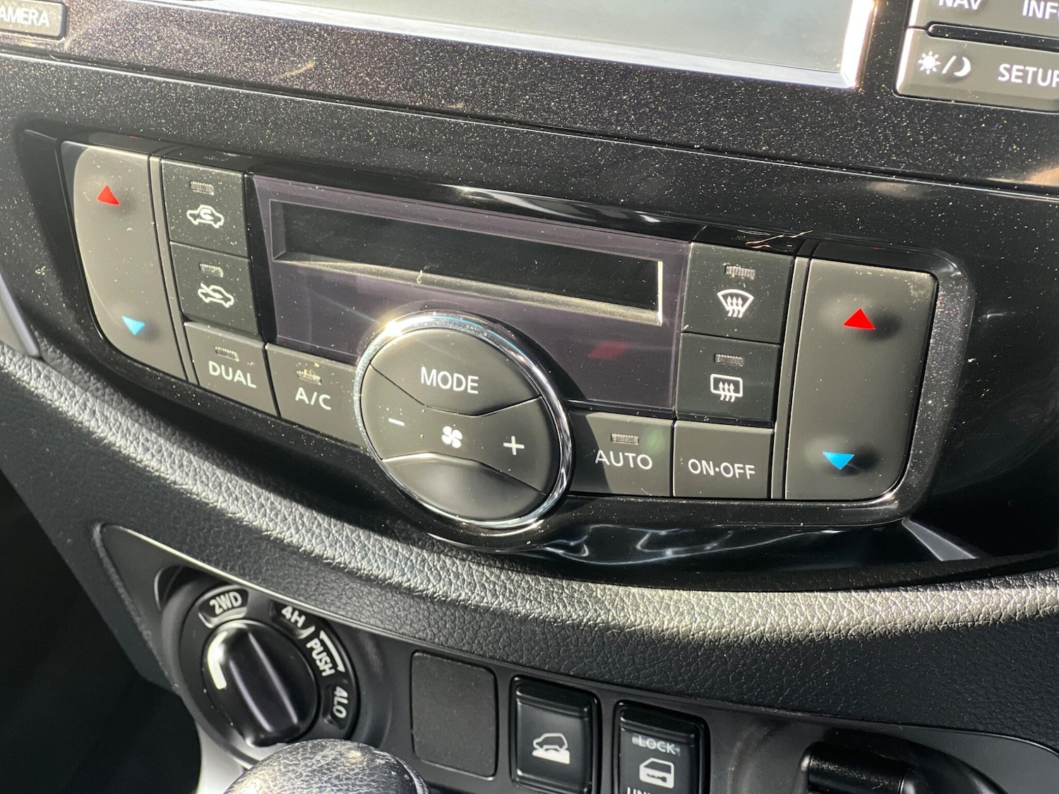 Used Nissan Navara 2018 for sale - 77202430: Photo 22