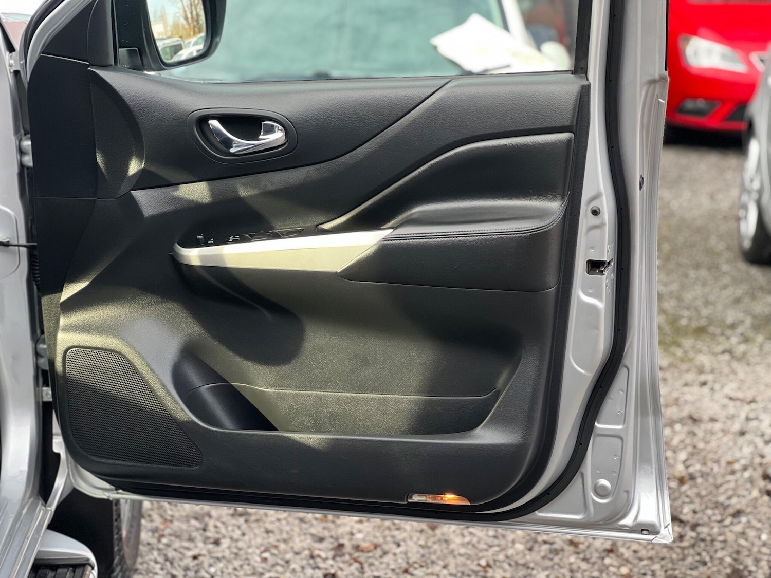 Used Nissan Navara 2018 for sale - 77202430: Photo 29