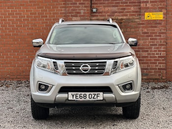 Used Nissan Navara 2018 for sale - 77202430: Photo