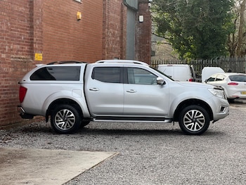 Used Nissan Navara 2018 for sale - 77202430: Photo