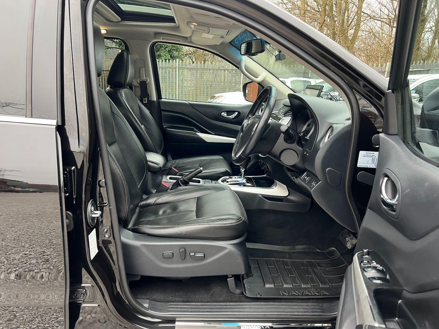 Used Nissan Navara 2016 for sale - 77426074: Photo 15