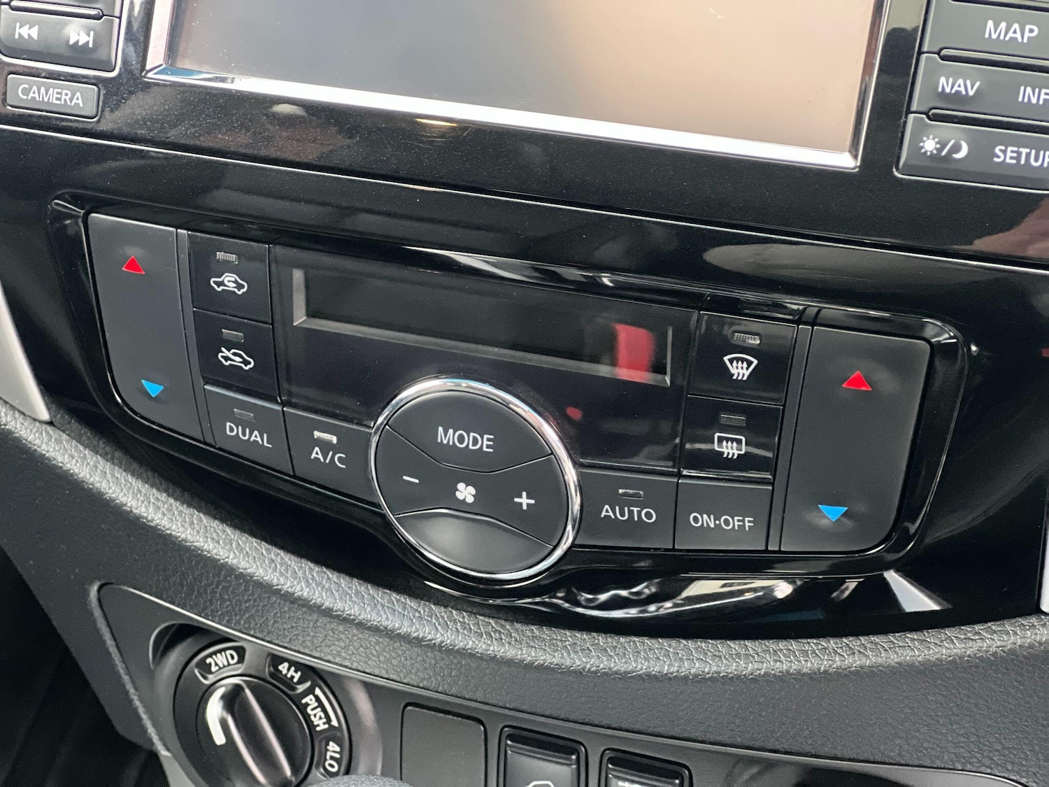 Used Nissan Navara 2016 for sale - 77426074: Photo 20