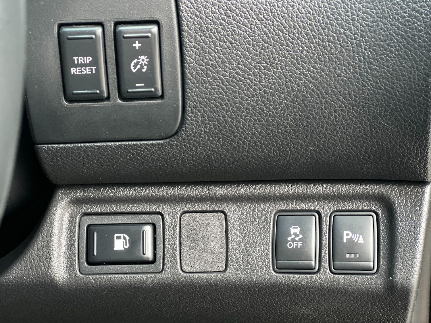 Used Nissan Navara 2016 for sale - 77426074: Photo 23