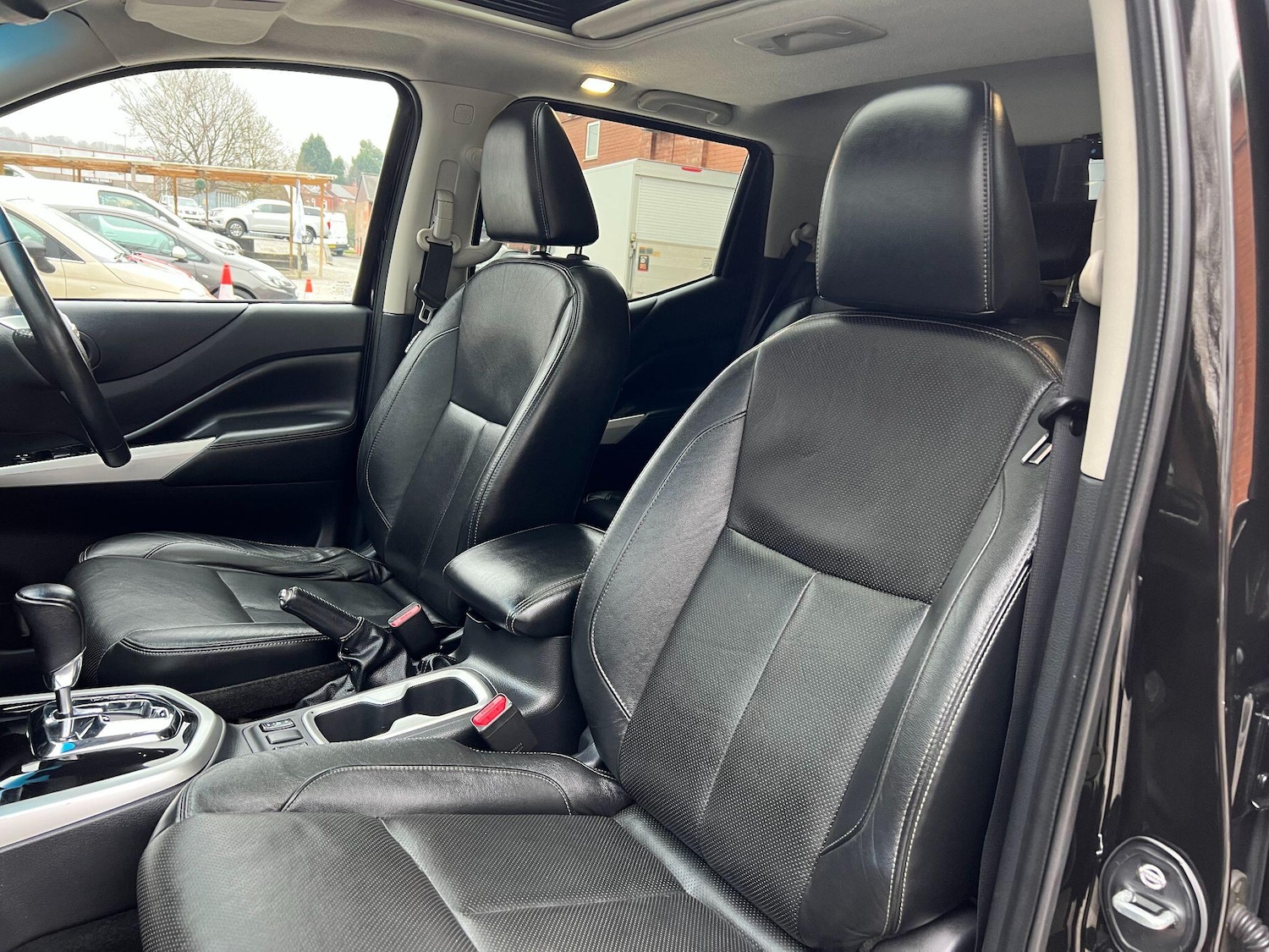 Used Nissan Navara 2016 for sale - 77426074: Photo 35