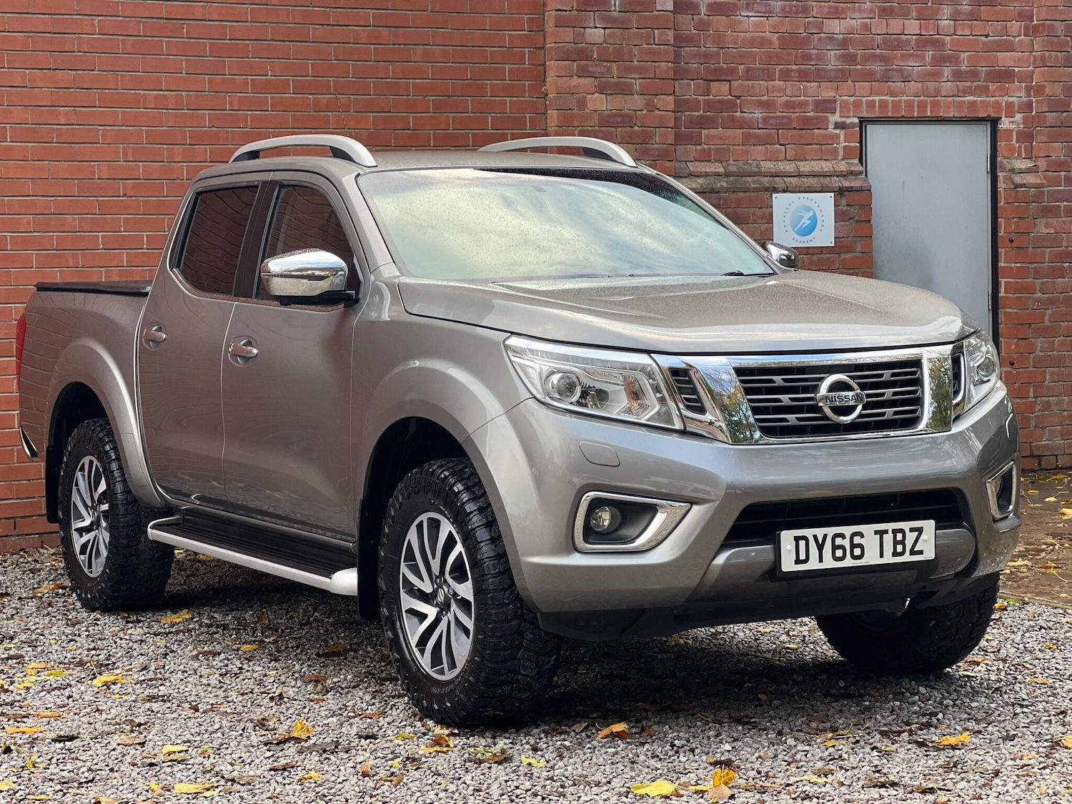Used Nissan Navara 2016 for sale - 76399358: Photo 1