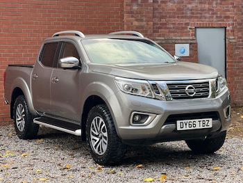 Nissan - Navara