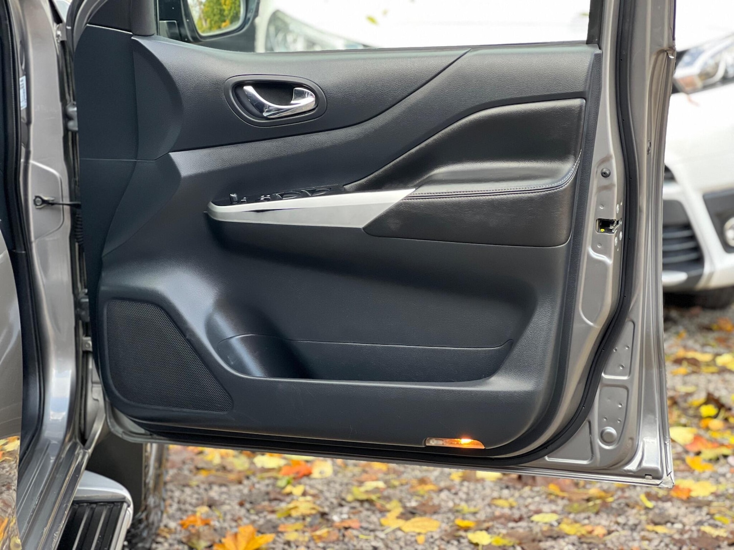 Used Nissan Navara 2016 for sale - 76399358: Photo 25