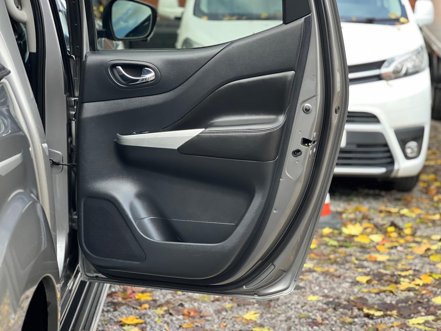 Used Nissan Navara 2016 for sale - 76399358: Photo 36