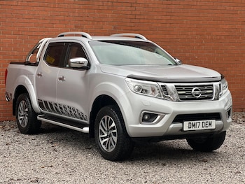 Used Nissan Navara 2017 for sale - 77155316: Photo