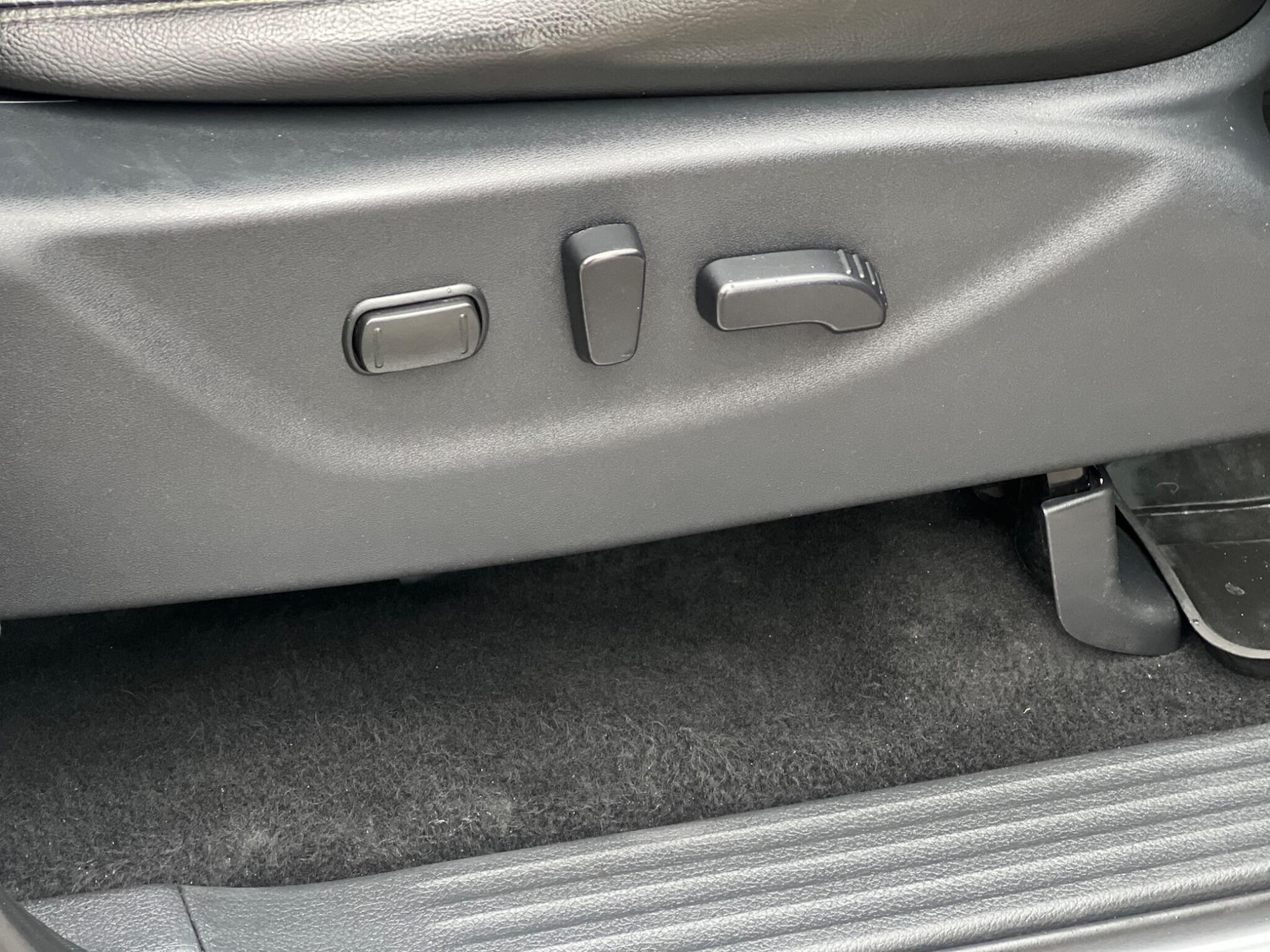 Used Nissan Navara 2017 for sale - 77155316: Photo 28