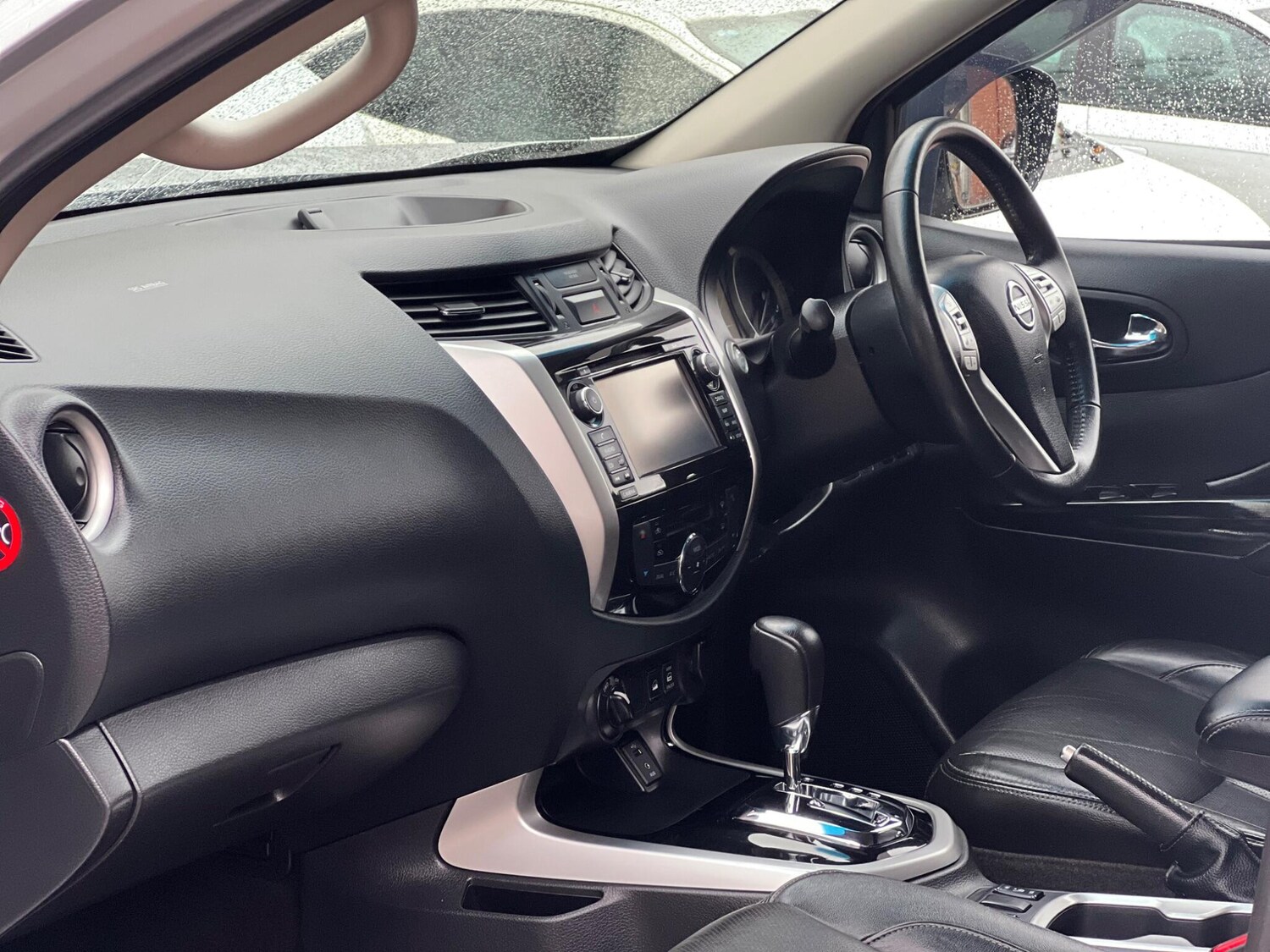 Used Nissan Navara 2017 for sale - 77155316: Photo 31