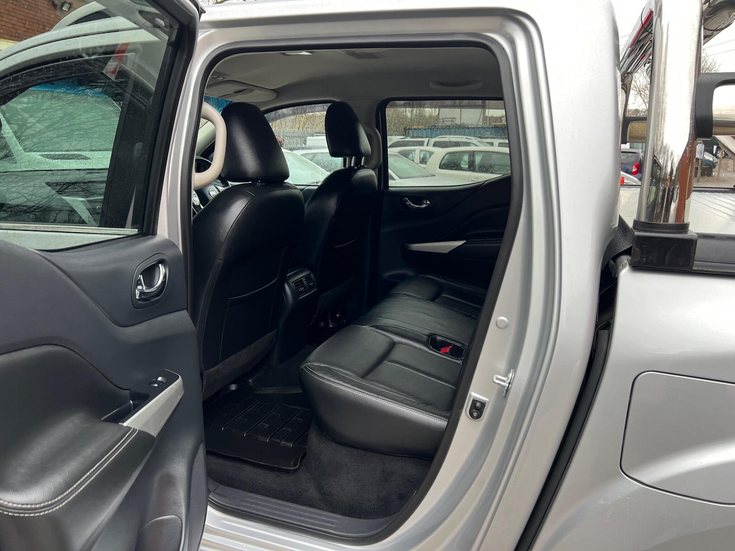 Used Nissan Navara 2017 for sale - 77155316: Photo 34