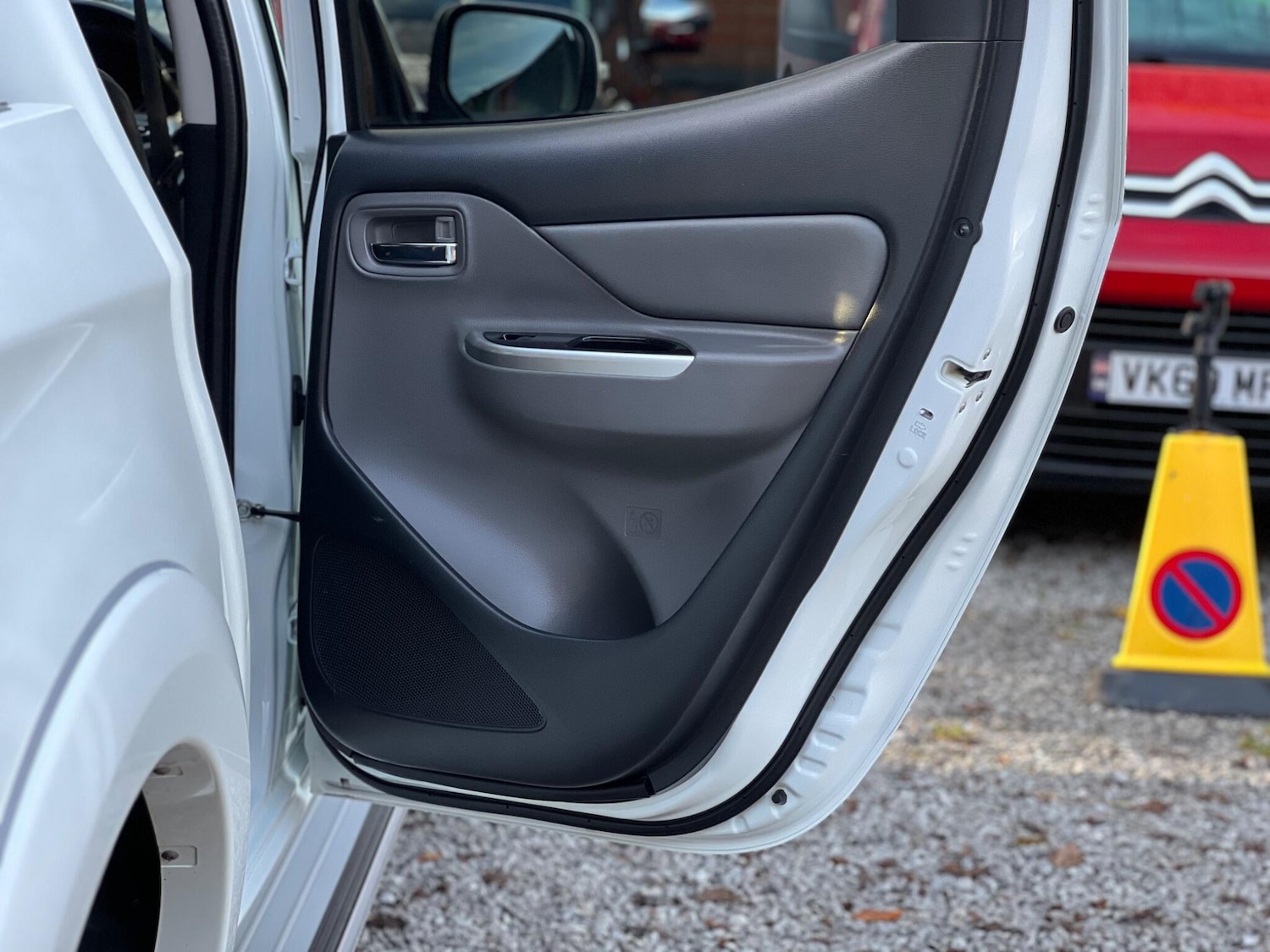 Used Mitsubishi L200 2019 for sale - 76658090: Photo 41