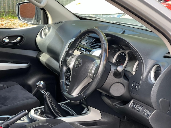 Used Nissan Navara 2017 for sale - 75732375: Photo 10