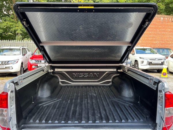 Used Nissan Navara 2017 for sale - 75732375: Photo 33