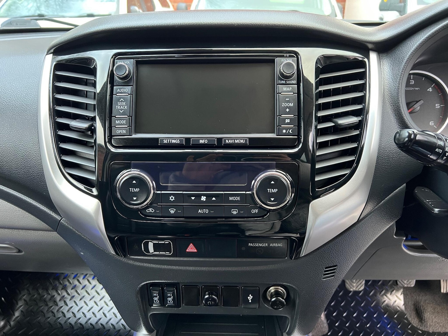 Used Mitsubishi L200 2016 for sale - 77041009: Photo 17