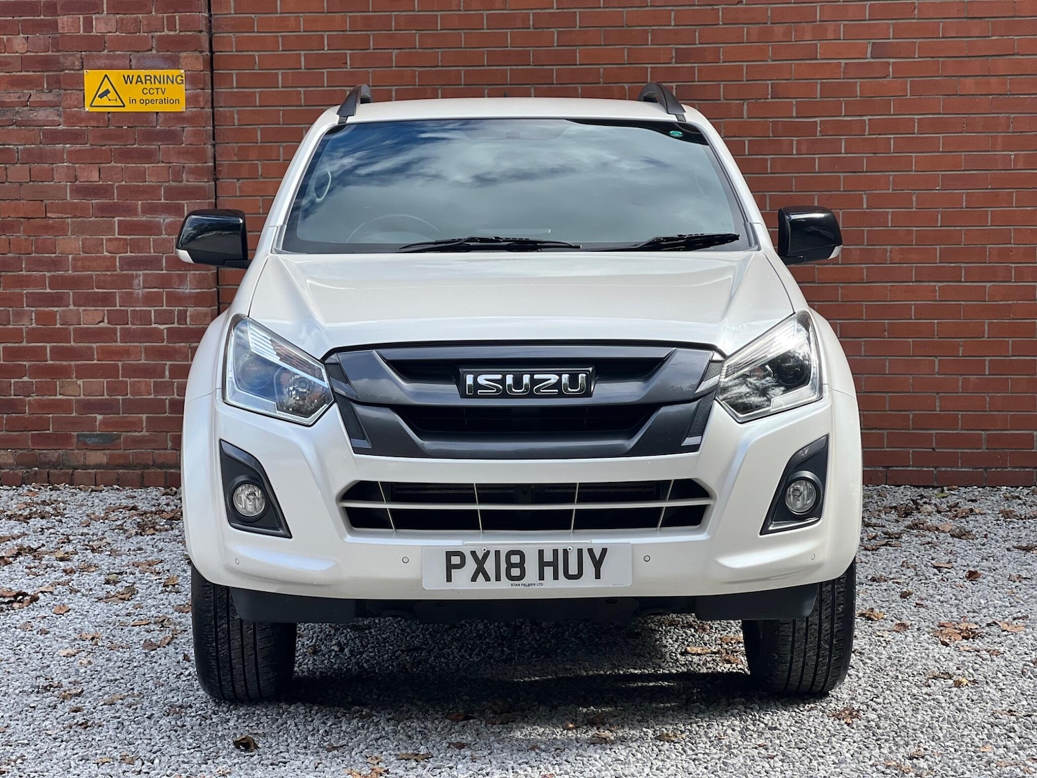 Used Isuzu D-Max 2018 for sale - 76989903: Photo 2