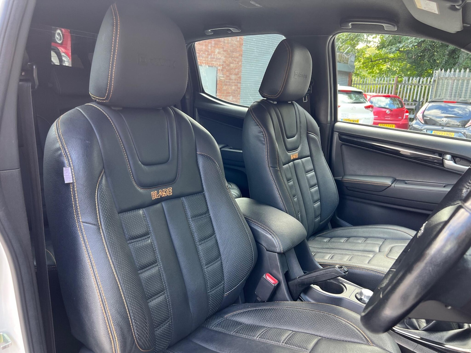 Used Isuzu D-Max 2018 for sale - 76989903: Photo 25