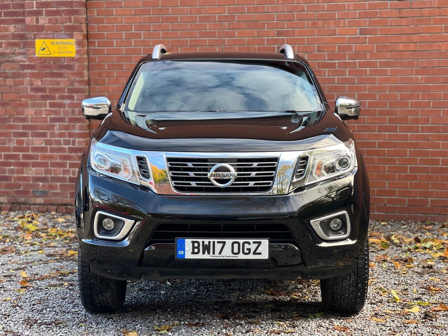 Used Nissan Navara 2017 for sale - 76440549: Photo 2