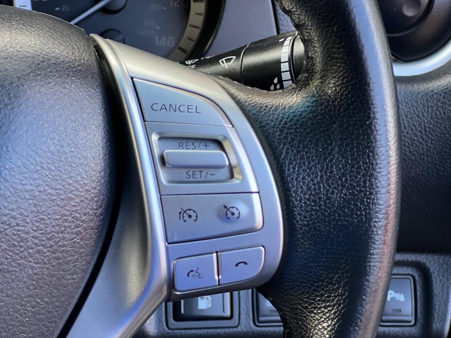 Used Nissan Navara 2017 for sale - 76440549: Photo 24