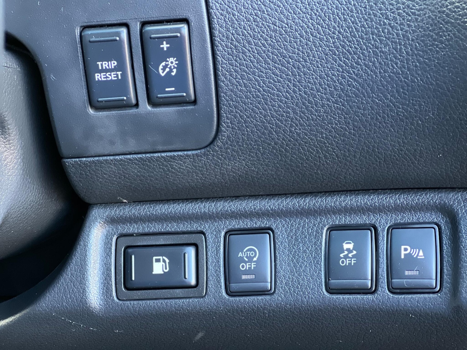 Used Nissan Navara 2017 for sale - 76440549: Photo 27