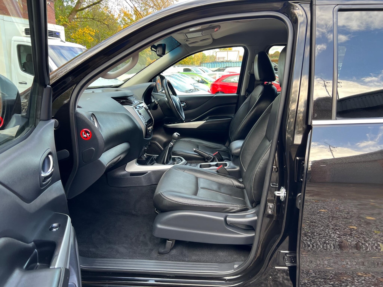 Used Nissan Navara 2017 for sale - 76440549: Photo 32