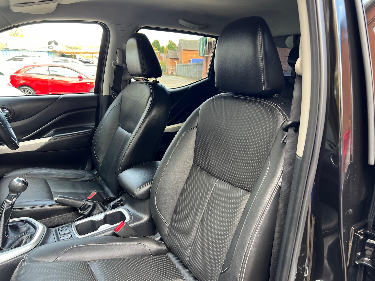 Used Nissan Navara 2017 for sale - 76440549: Photo 34