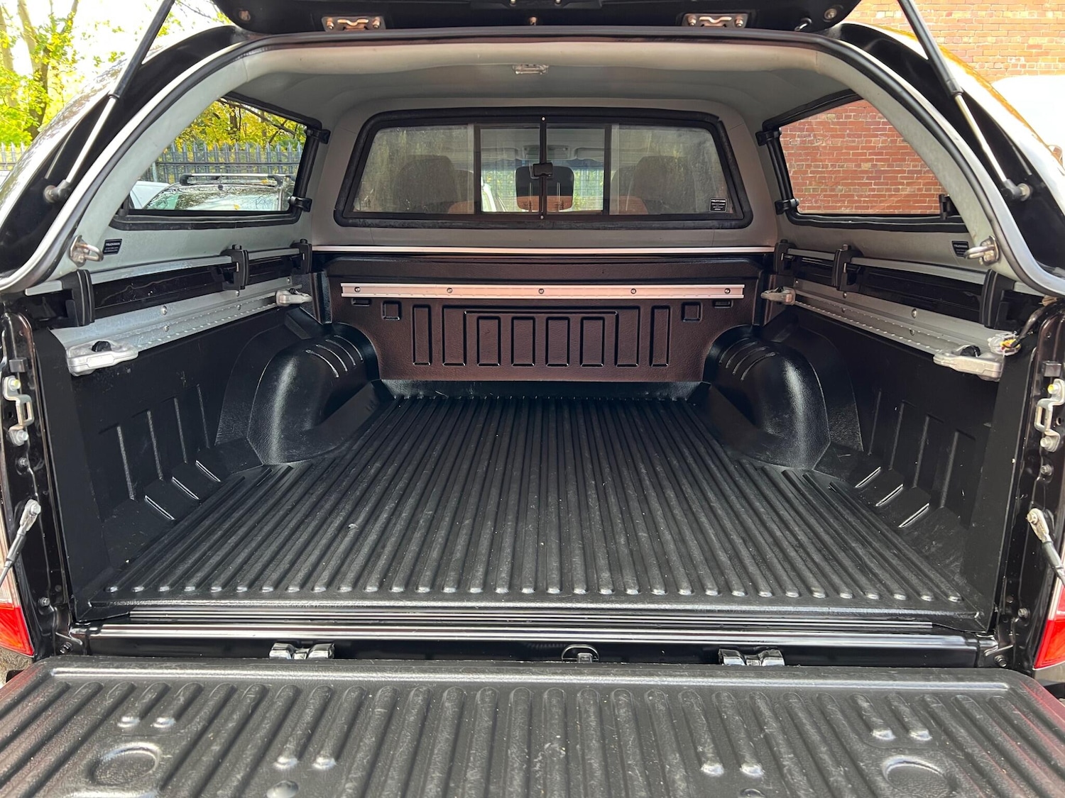 Used Nissan Navara 2017 for sale - 76440549: Photo 43