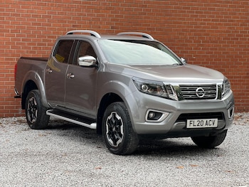 Nissan - Navara