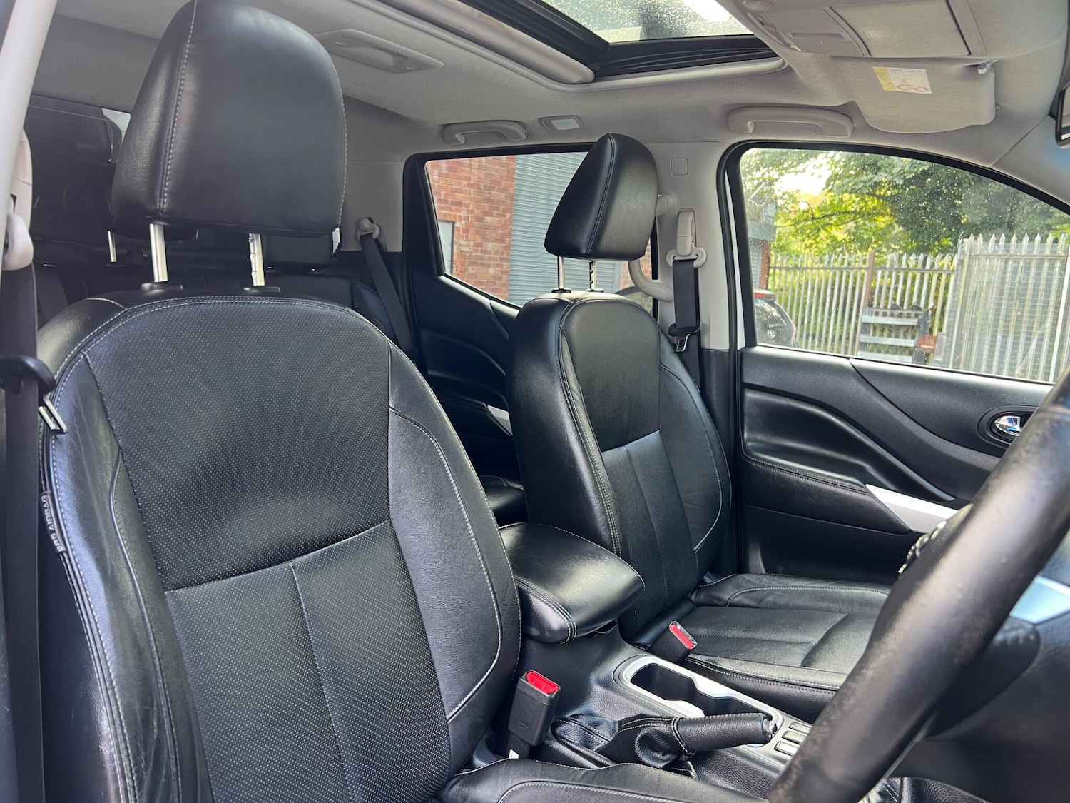 Used Nissan Navara 2017 for sale - 76989558: Photo 12