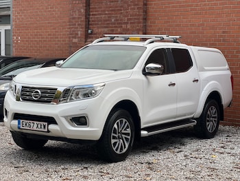 Used Nissan Navara 2017 for sale - 76989558: Photo