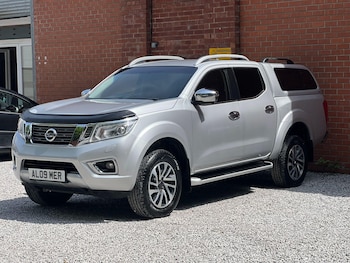 Used Nissan Navara 2018 for sale - 78704960: Photo