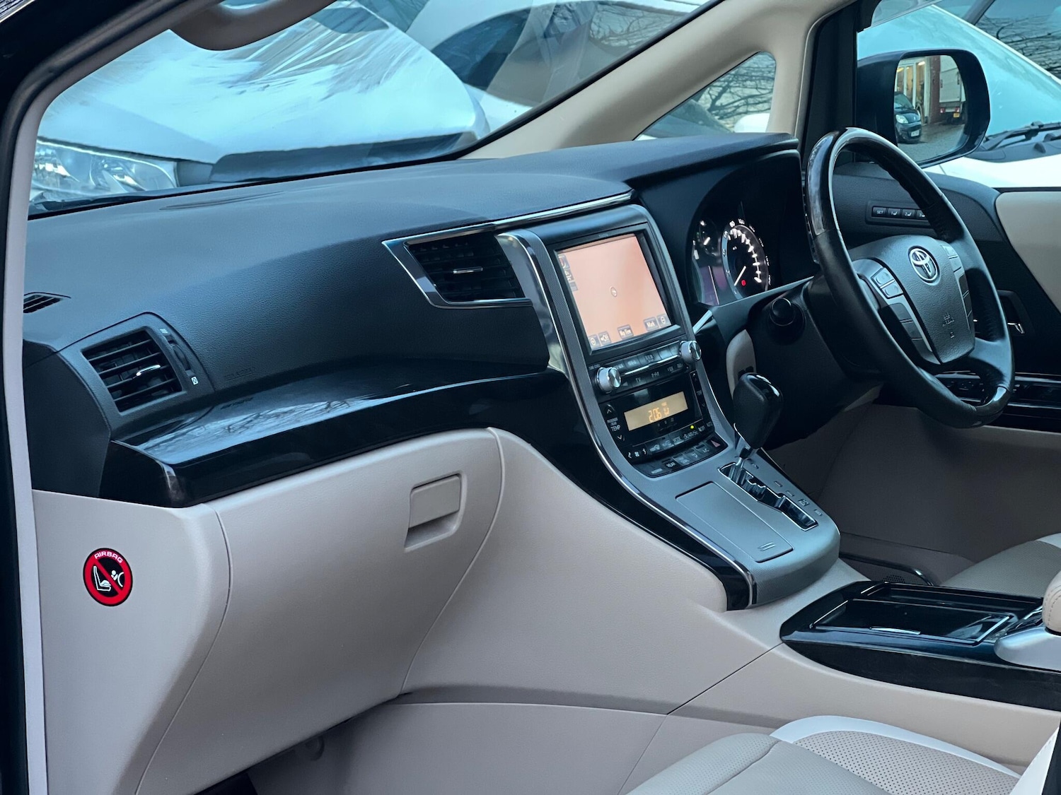 Used Toyota Alphard 2025 for sale - 77040959: Photo 28