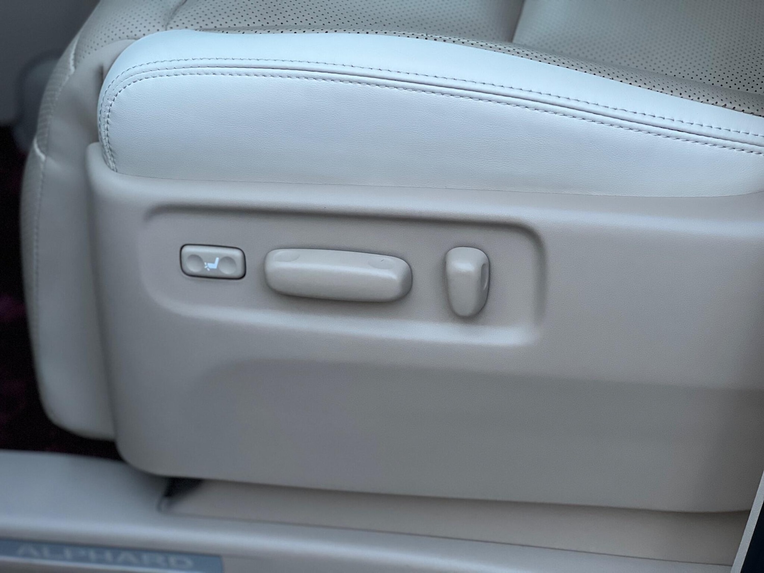 Used Toyota Alphard 2025 for sale - 77040959: Photo 30