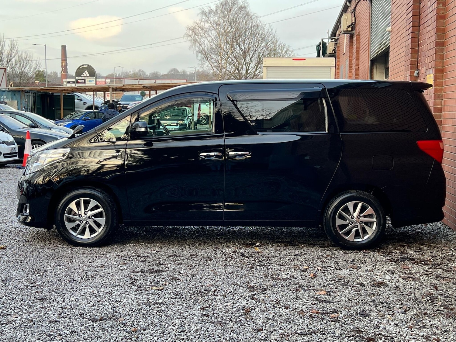 Used Toyota Alphard 2025 for sale - 77040959: Photo 4