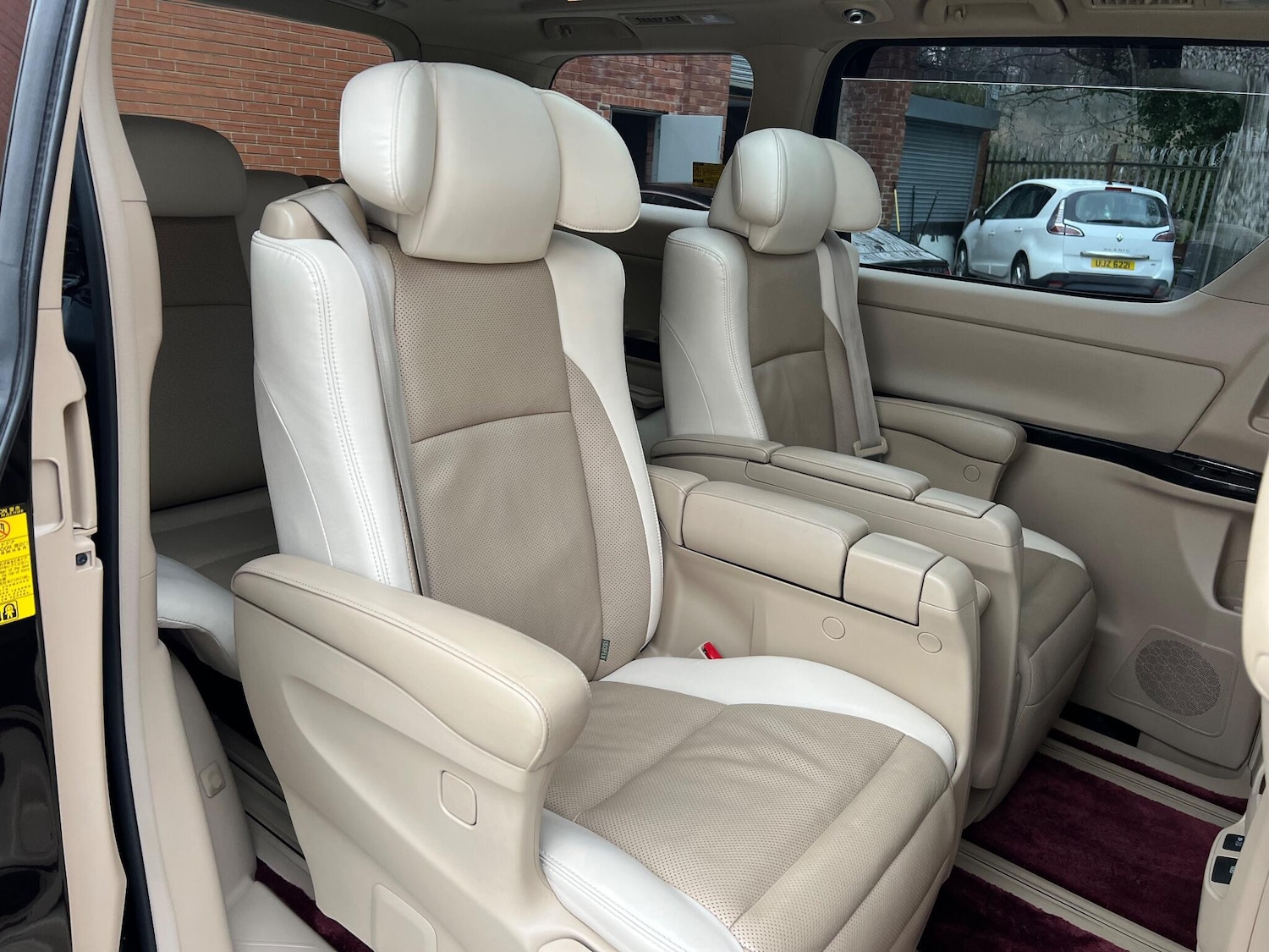 Used Toyota Alphard 2025 for sale - 77040959: Photo 44