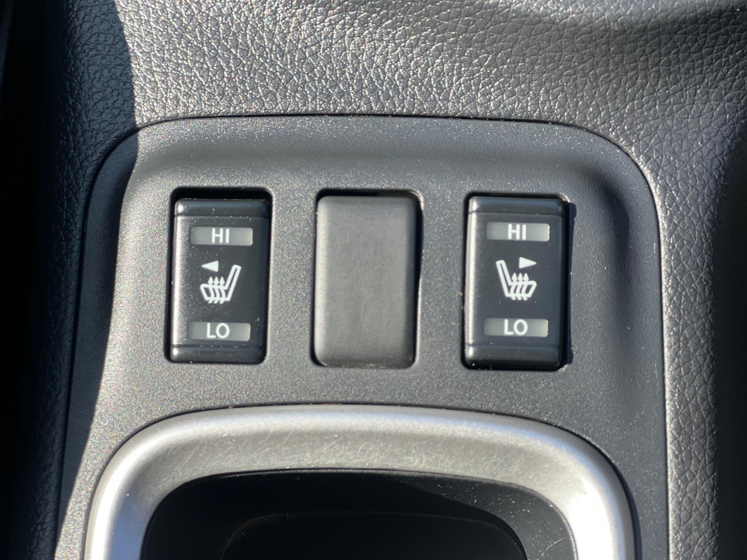 Used Nissan Navara 2019 for sale - 78100612: Photo 28