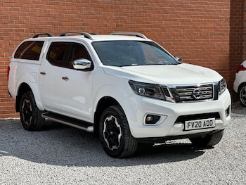 Used Nissan Navara 2020 for sale - 79484567: Photo