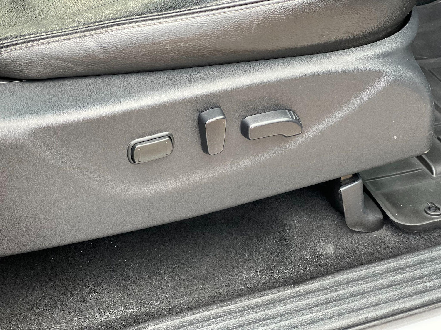 Used Nissan Navara 2017 for sale - 76457602: Photo 31