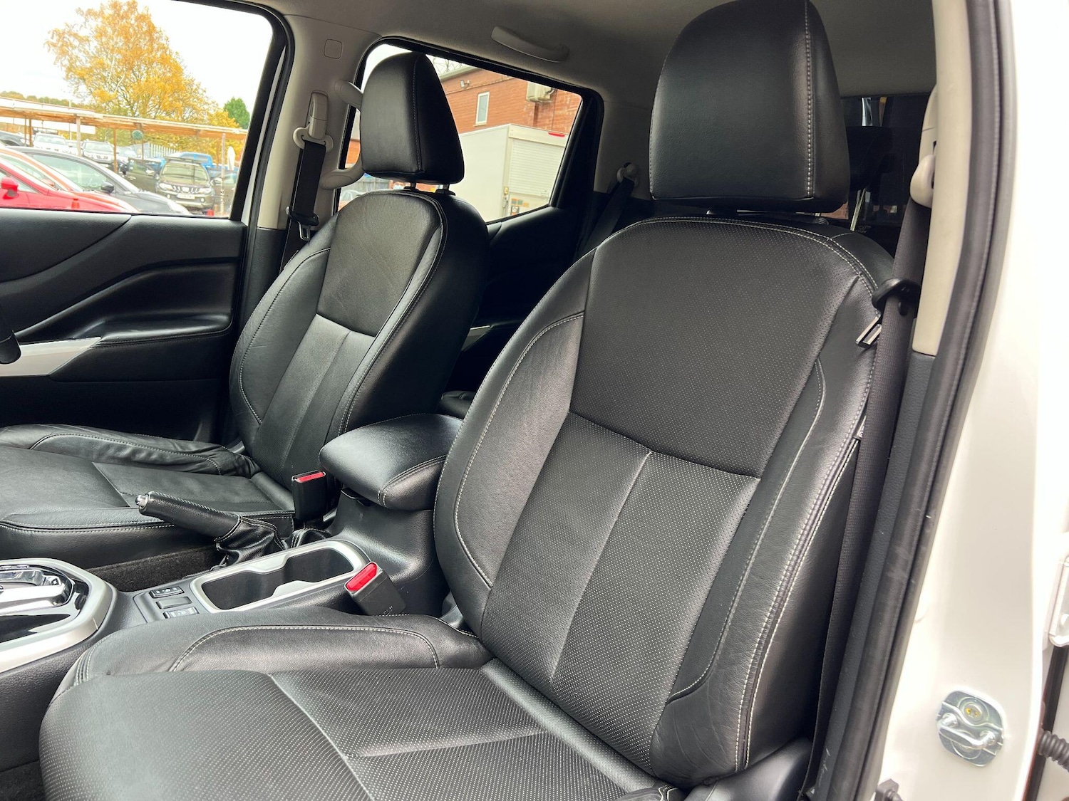 Used Nissan Navara 2017 for sale - 76457602: Photo 34