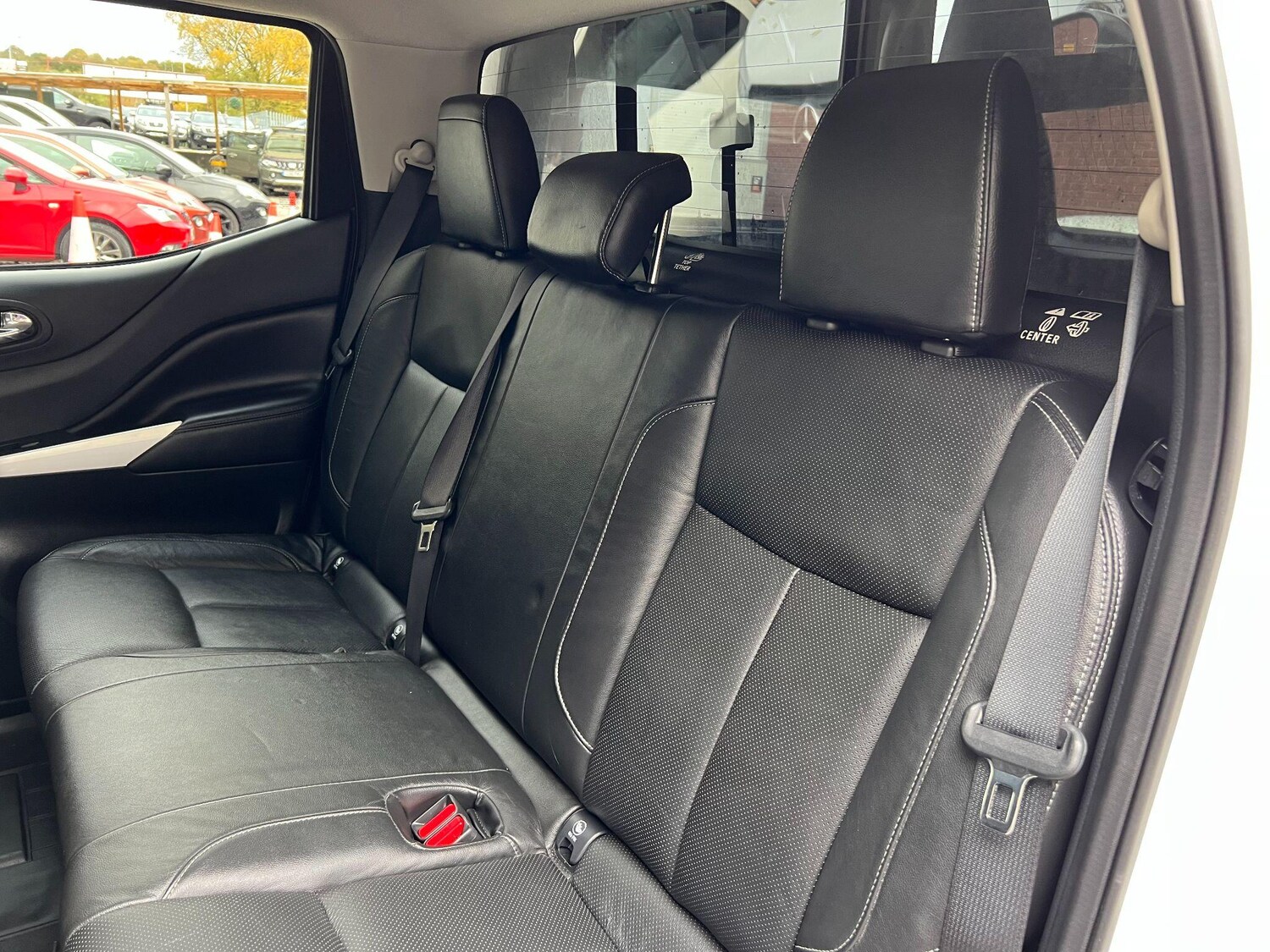 Used Nissan Navara 2017 for sale - 76457602: Photo 38