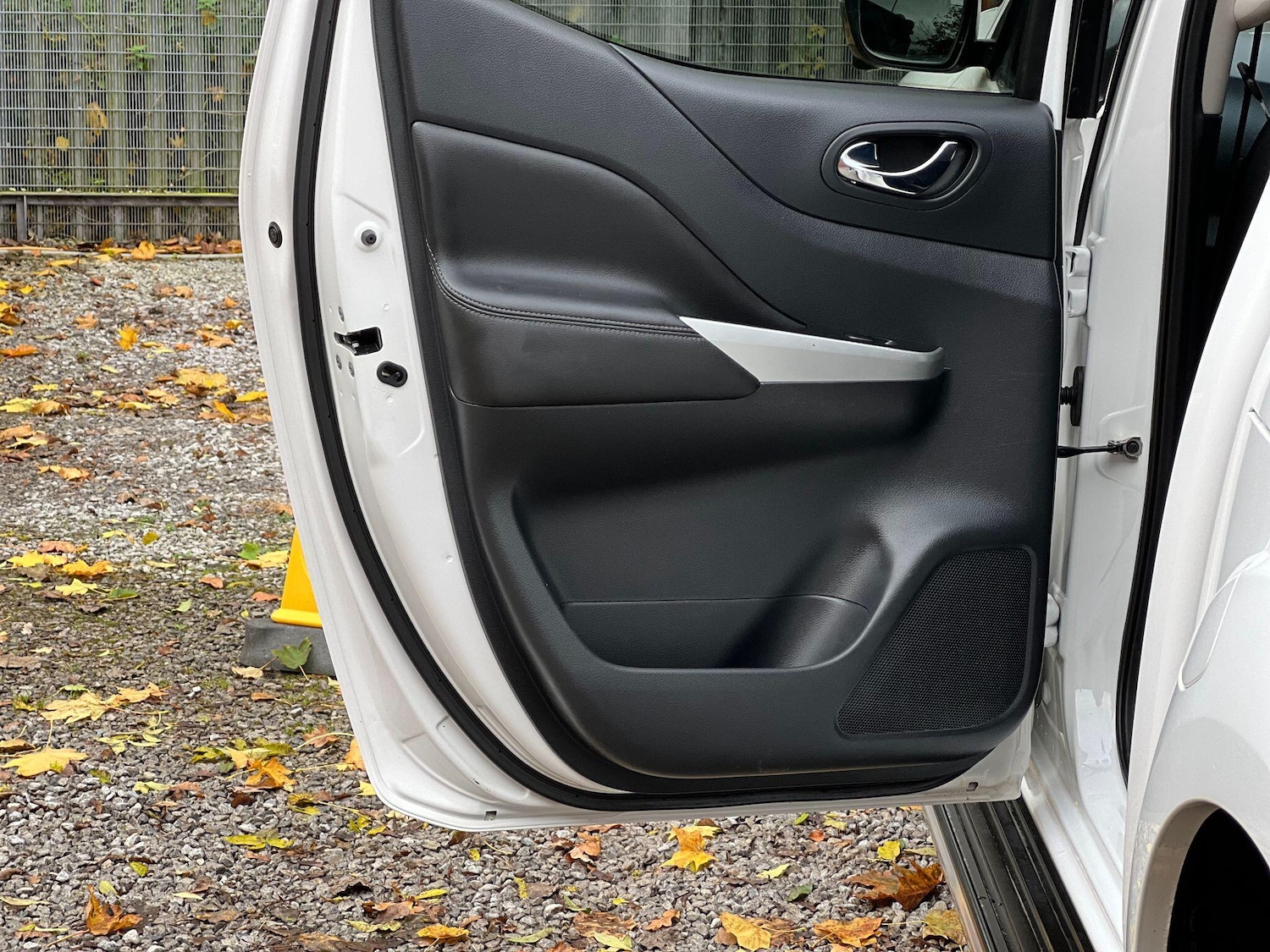 Used Nissan Navara 2017 for sale - 76457602: Photo 39